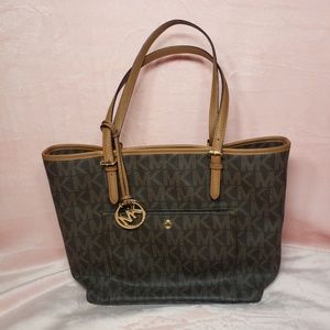 MICHAEL KORS Jet Set Large PVC Signature Tote